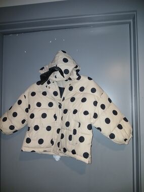 Kids Polka Dot Puffer Jacket - Cream with Black Dots